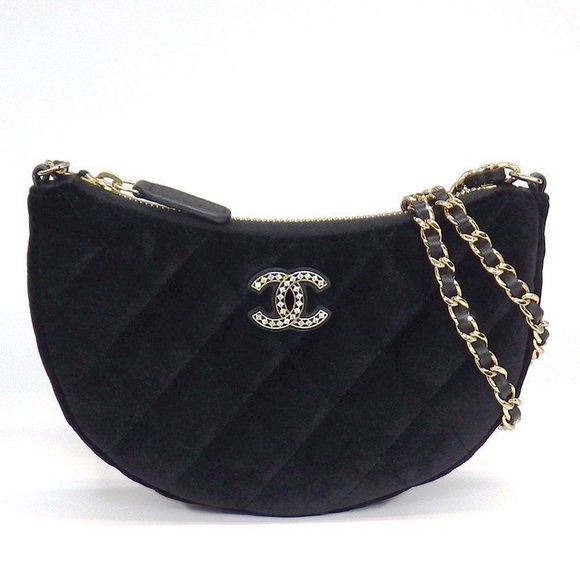 Chanel Chain Shoulder Bag Matelasse Half Moon 2024 Years Gift Black Velour - Picture 1 of 8